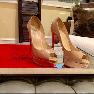 Christian Louboutin nude peep toe pumps size 41